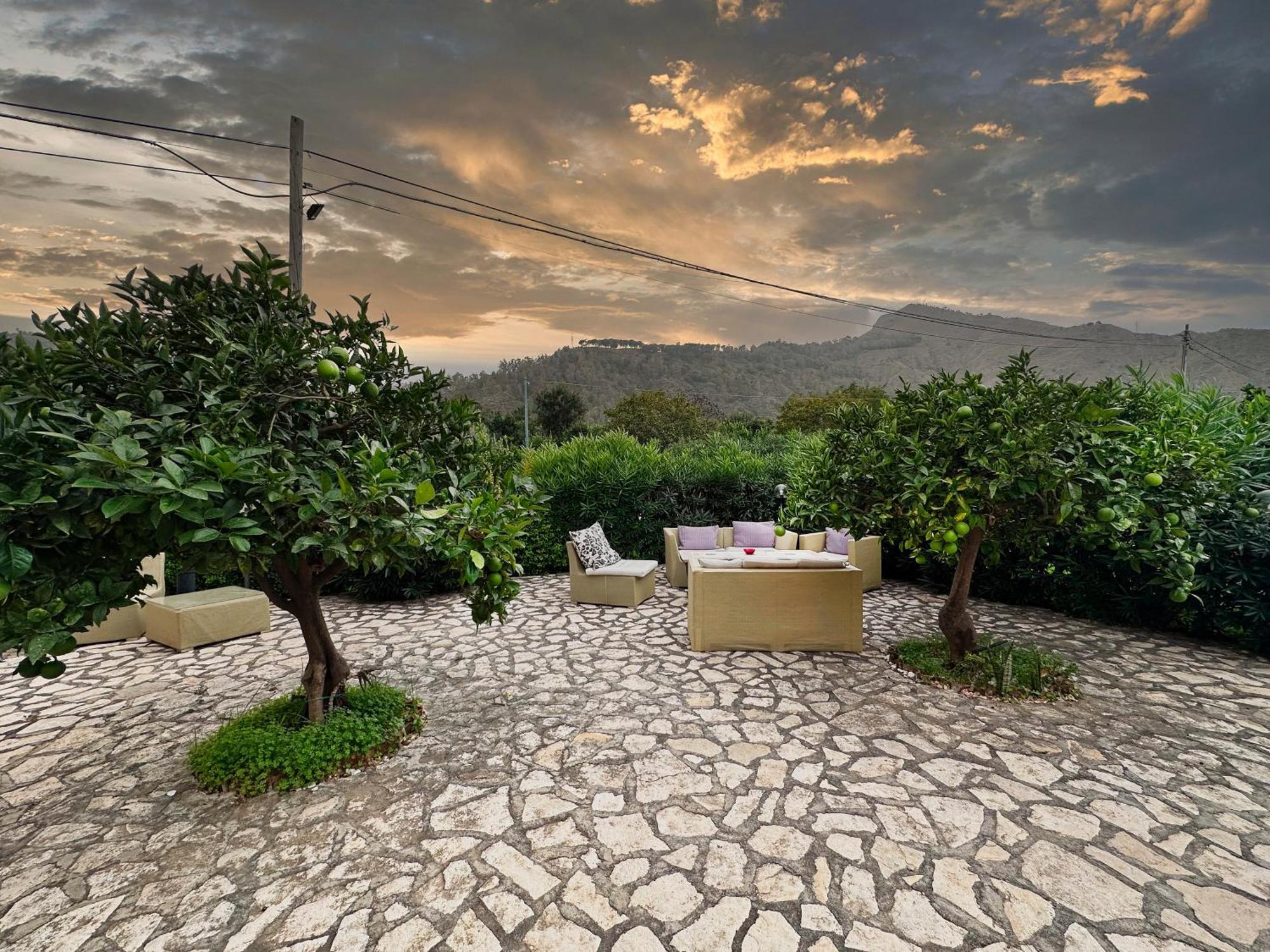 Casale Romano Resort e Relais Motta Camastra Exterior foto