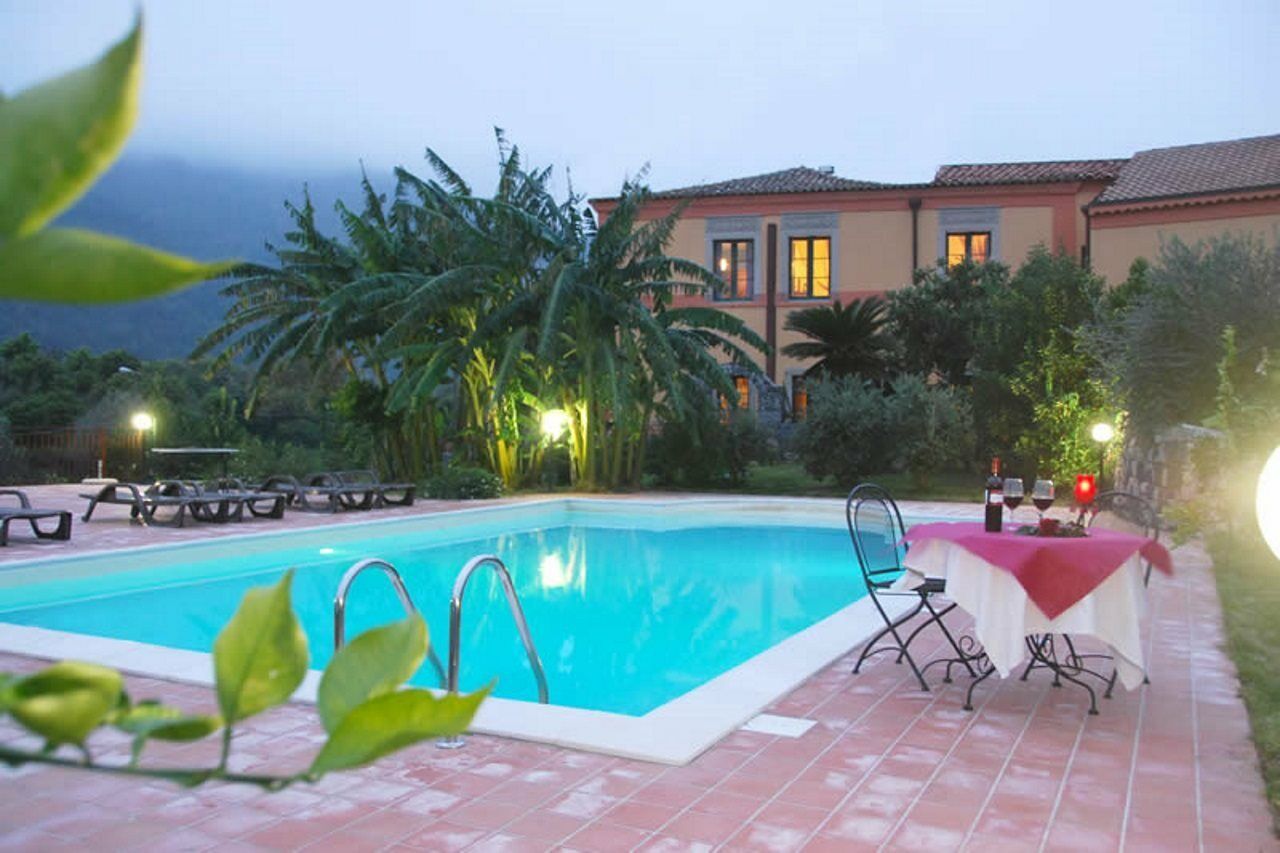Casale Romano Resort e Relais Motta Camastra Exterior foto
